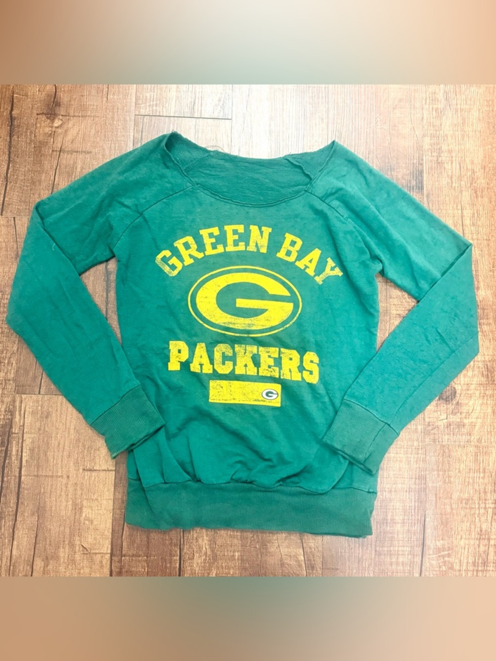 Green Bay Packers Distressed Sweatshirt | Size Small